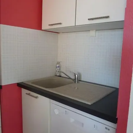 Agence Jf Immo-apt 5 Personnes Parking - Piscine Collective - Front De - Menage Inclus -v0730 *