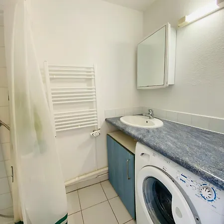 Agence Jf Immo-apt 5 Personnes Parking - Piscine Collective - Front De - Menage Inclus -v0730 Lejlighed