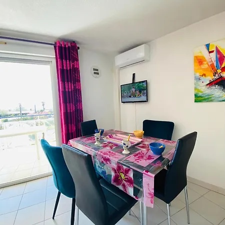 Agence Jf Immo-apt 5 Personnes Parking - Piscine Collective - Front De - Menage Inclus -v0730 Lejlighed *