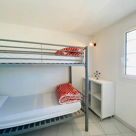 Agence Jf Immo-apt 5 Personnes Parking - Piscine Collective - Front De - Menage Inclus -v0730